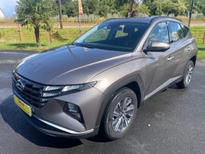 HYUNDAI – TUCSON – Tout-Terrain – Essence / Courant él – Brun Hyckory