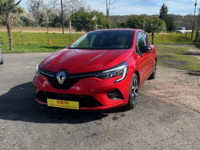 RENAULT – CLIO – Berline – GO – ROUGE